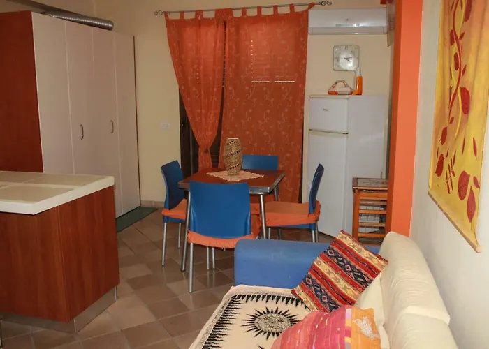 Apartament Dimora Santa Lucia *