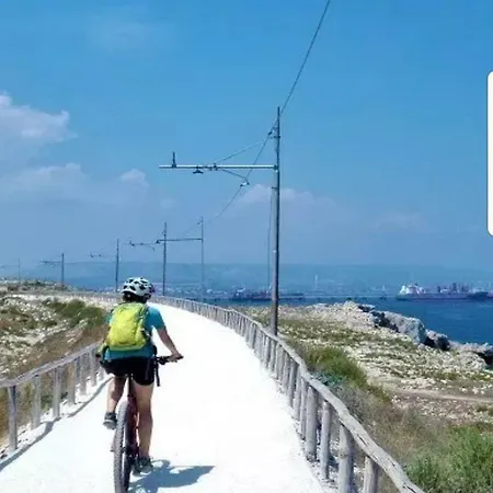 דירה Dimora Santa Lucia *
